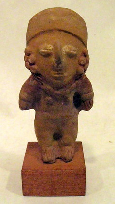 Manta Standing Figure