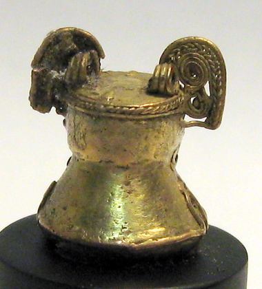 Tairona Human Headed Bell